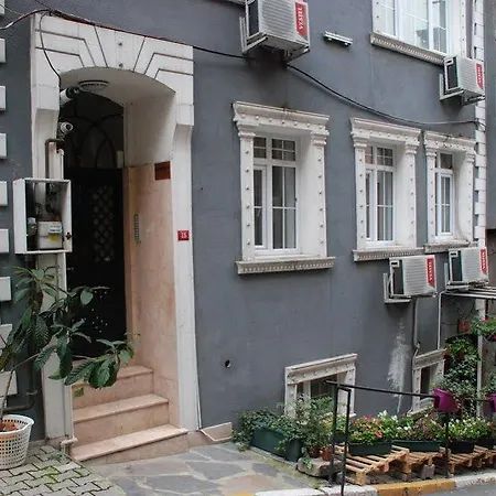 Nicoleport Hotel